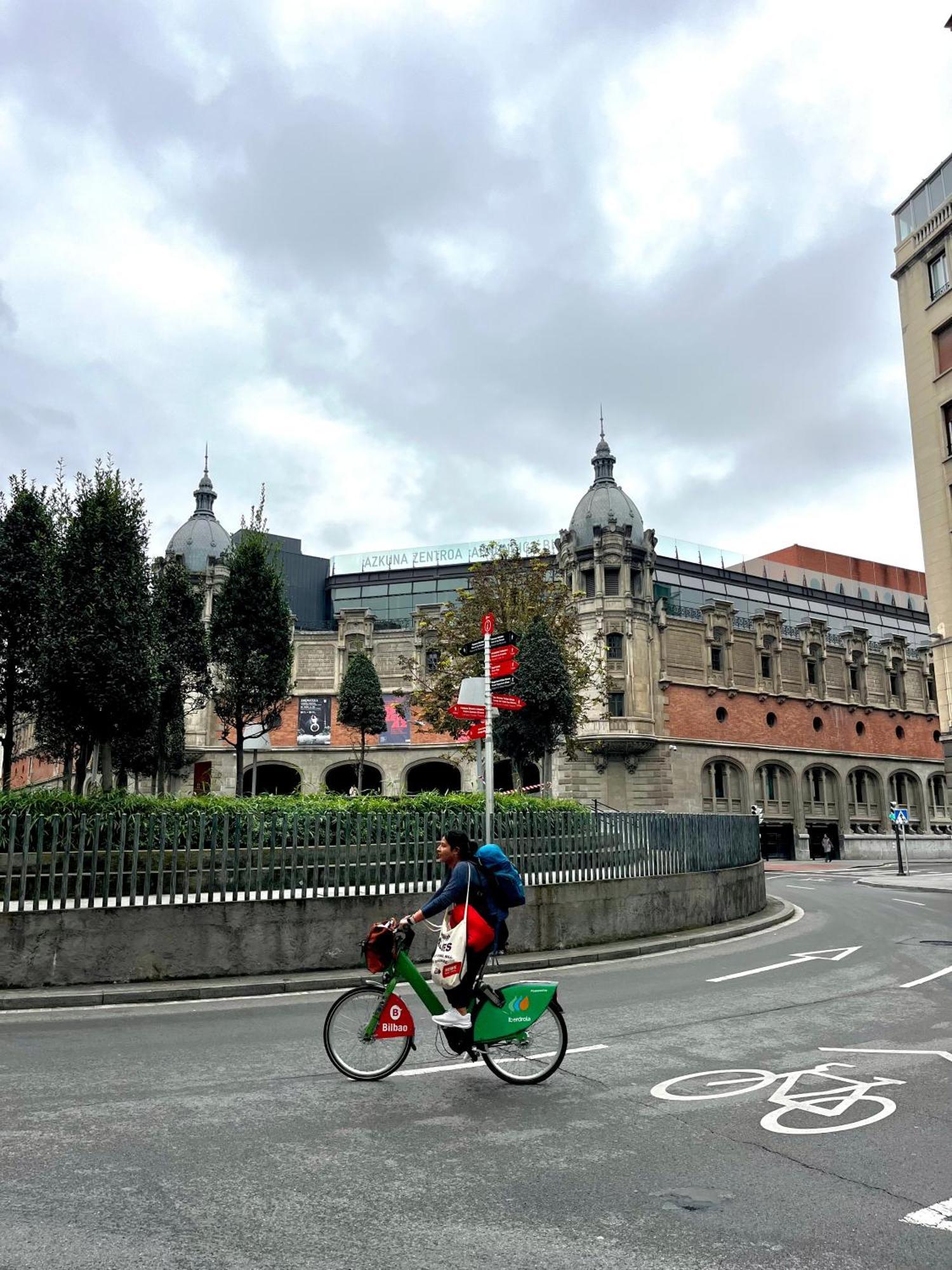 Piso En El Centro De Bilbao, Frente A La Alhondiga Daire Dış mekan fotoğraf